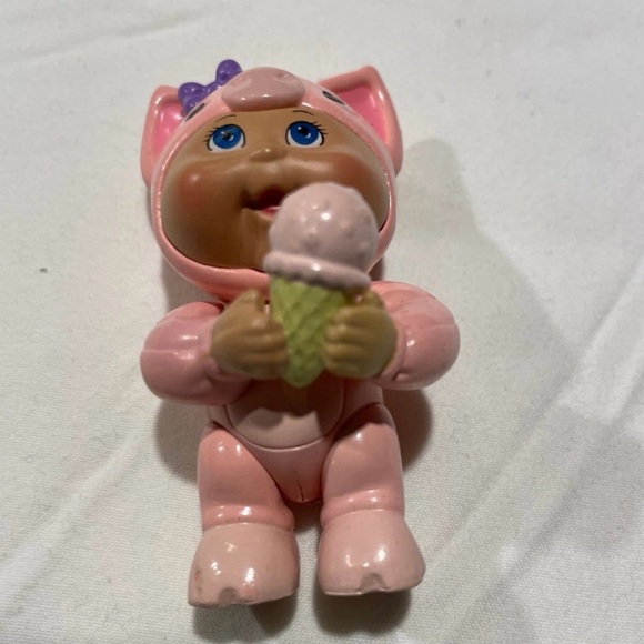 Vintage Y2K Mattel cabbage patch Pink Baby Doll figurine with Ice Cream - Picture 1 of 2
